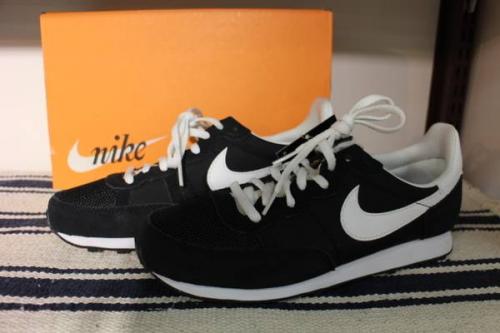 立川のスニーカー