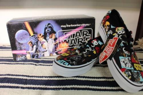 スニーカーの新入荷