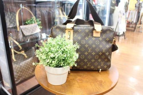 立川のブランドバッグ