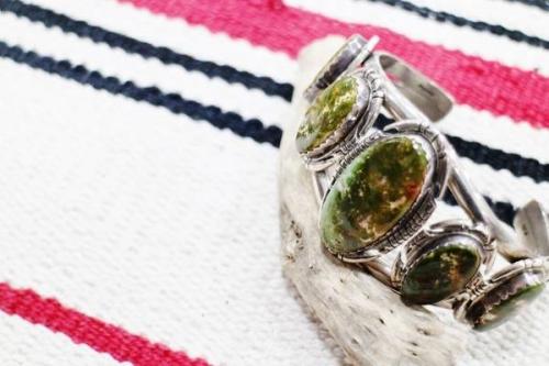 インディアンジュエリーのナバホ族