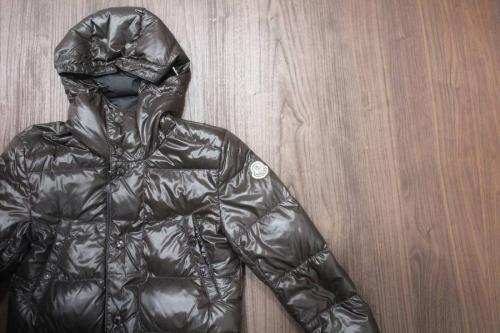 レディースのダウンジャケット