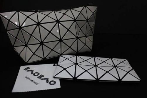 新入荷の春物買取