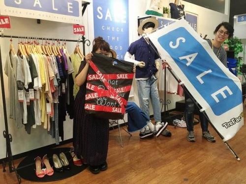 夏物セールの立川