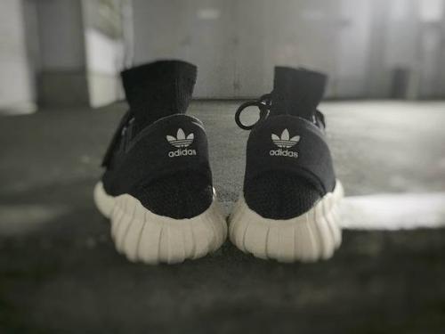 立川のアディダス