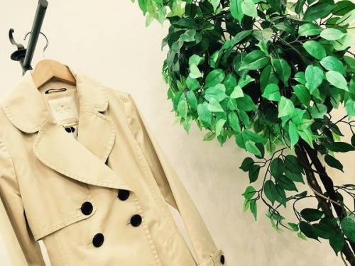 ケイトスペードのトレンチコート