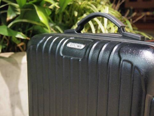 バッグのリモワ