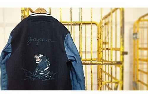 トップスの新入荷