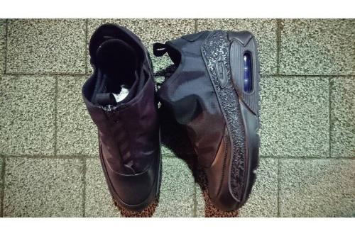 シューズ・バッグのスニーカー