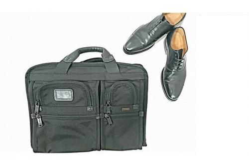 新入荷のスーツ