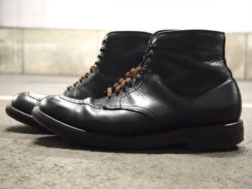 新入荷の革靴