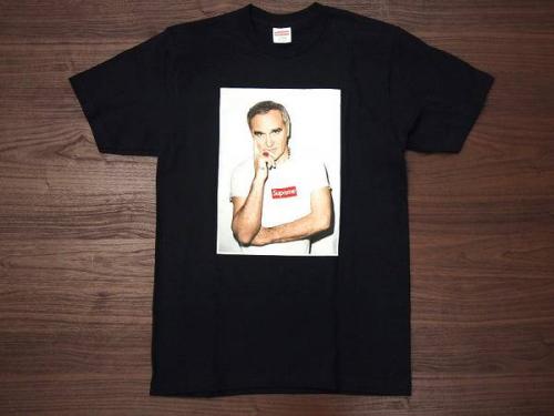 SUPREMEのケイトモス