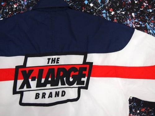 シュプリームのエクストララージ