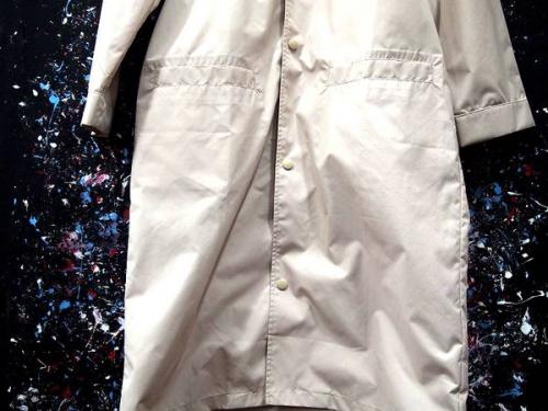 レインコートのナイロンコート