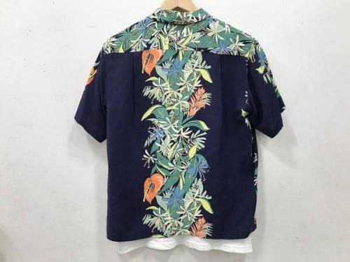新入荷のアロハシャツ