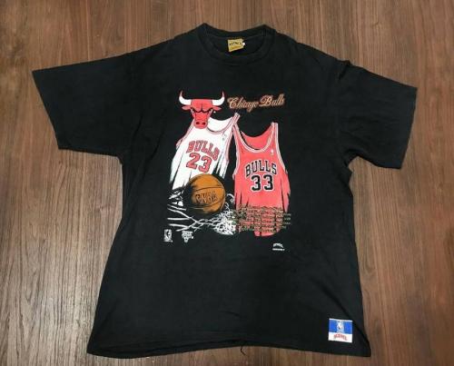 ヴィンテージTシャツのプリントTee