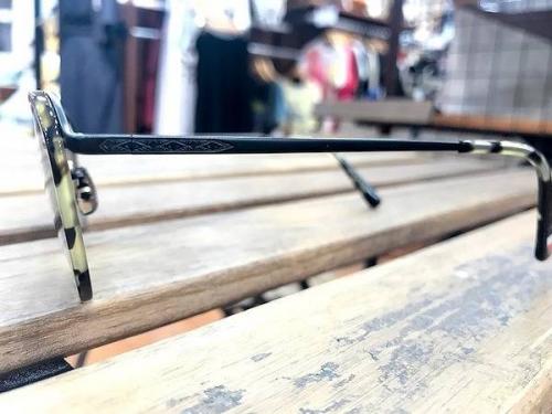 アイウェアのオリバーピープルズ