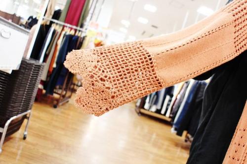 カーディガンの新入荷