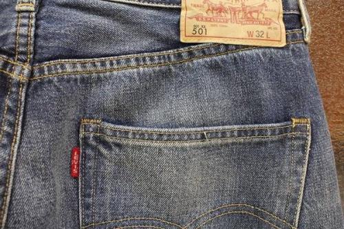 新入荷のリーバイス