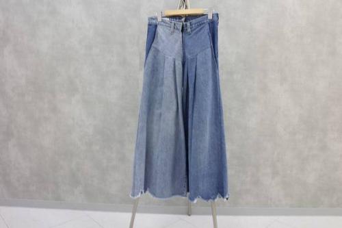 ガウンのワイドデニム