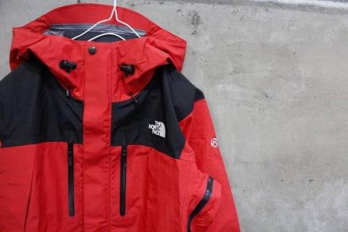 新入荷のノースフェイス