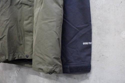 マウンテンパーカー