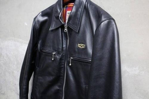 新入荷のルイスレザー