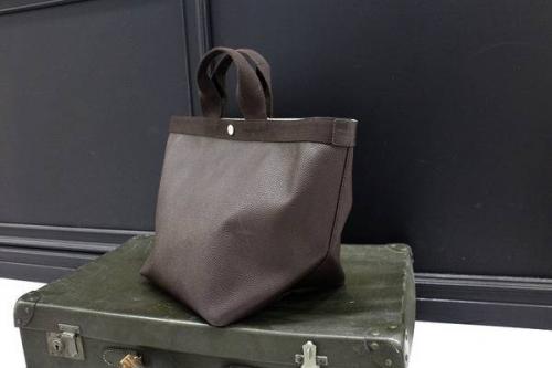 新入荷のエルベシャプリエ