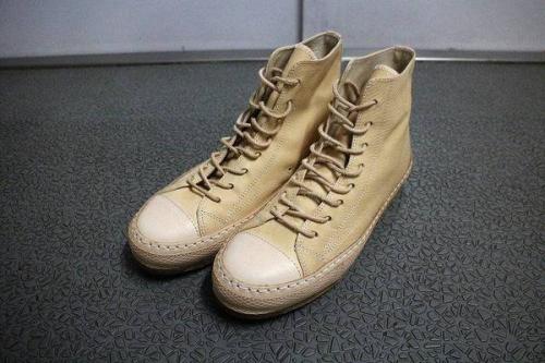 スニーカーの立川