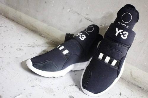 スニーカーの新入荷