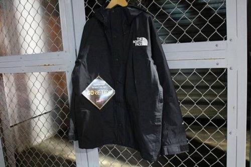 アウトドアブランドの新入荷