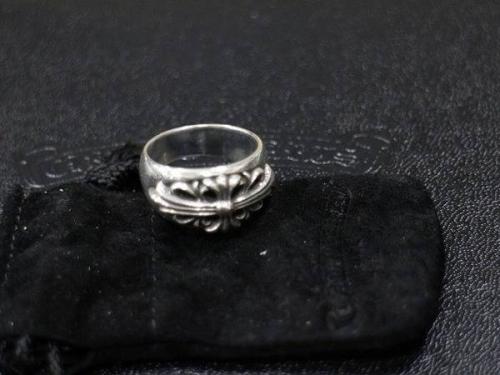 レアアイテムのクロムハーツ