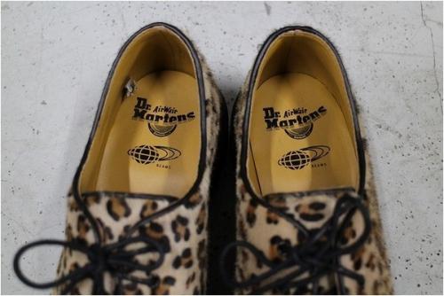 コラボのマーチン