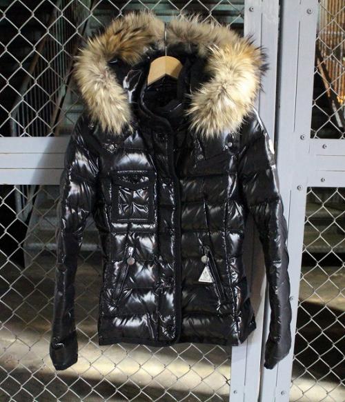買取案内のモンクレール