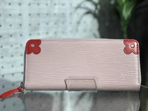 LOUIS　VUITTONのルイヴィトン