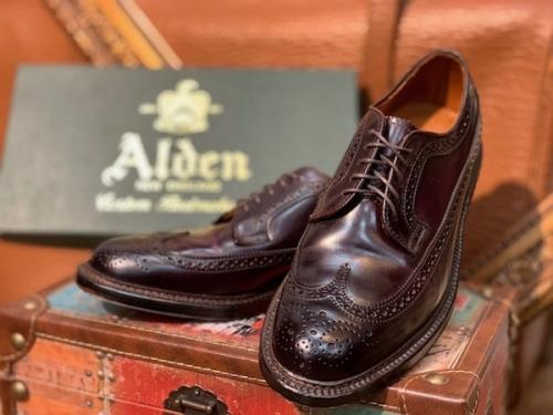 チャッカブーツ