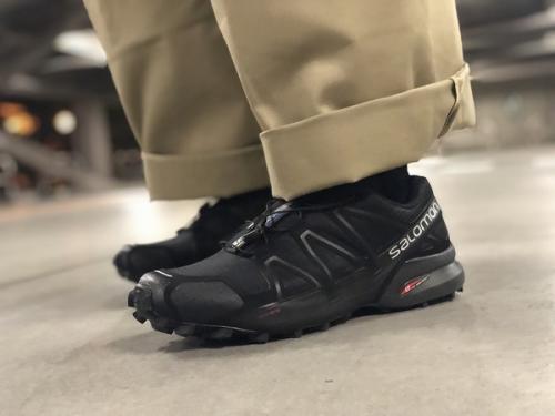 バギーパンツのコラボアイテム