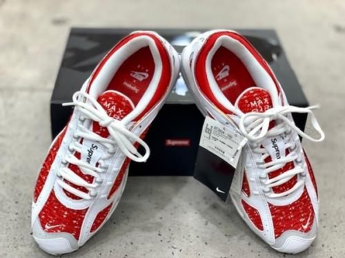 スニーカーのSupremexNIKE