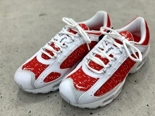 SupremexNIKEのシュプリーム×ナイキ