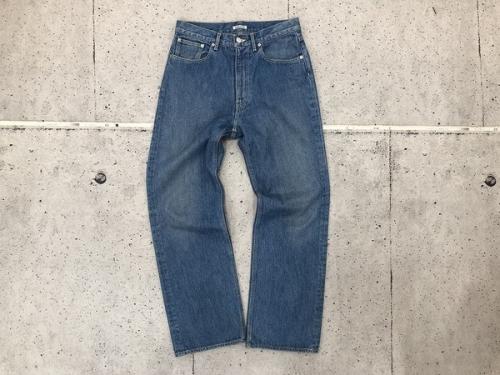 ドメスティックブランドのAURALEE