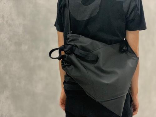 イッセイミヤケメンの19AW