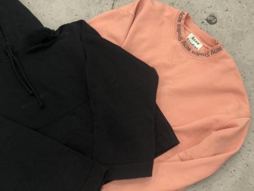 インポートブランドのacne studios