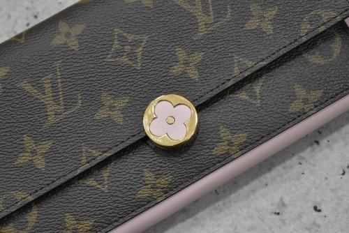 LOUIS VUITTONの立川