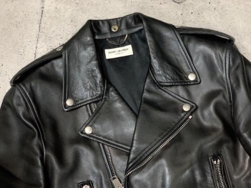 ラグジュアリーブランドのSaint Laurent Paris