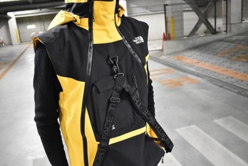 マウンテンジャケット