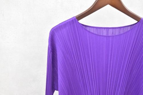 プリーツ　カーディガン　ワンピースの新入荷　古着　春物　ISSEYMIYAKE　