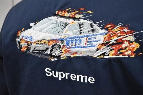 シュプリーム × アオイサンギョウの立川　新入荷 古着