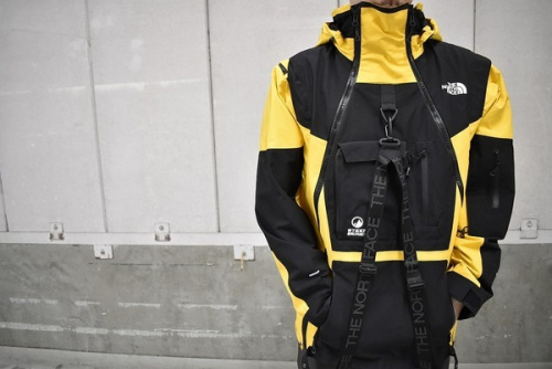 アウトドアブランドのTHE NORTH FACE