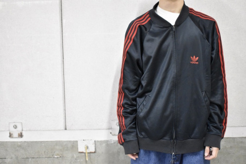ヴィンテージアイテムのadidas