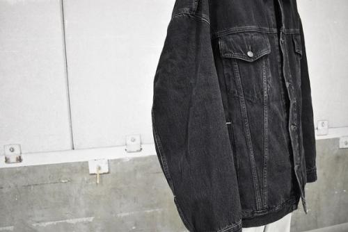 acne studiosのアクネストゥディオズ