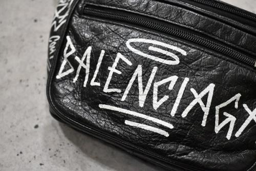 BALENCIAGAのバレンシアガ
